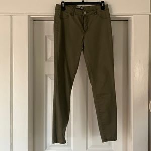 Green skinny jeans